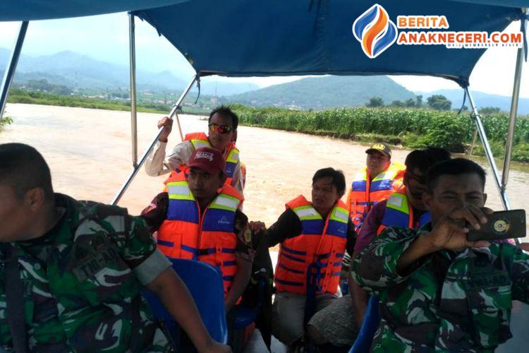 2 Hari Hilang, Nelayan Tewas Mengambang di Pantai Cipalawah Garut