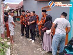 MPC PP Kota Padangsidimpuan dan SAPMA PP Kota Padangsidimpuan Serahkan Bantuan Kepada Kader yang Tertimpa Musibah Kebakaran